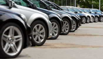 Cars-lined-up-in-a-parking-lot.jpg